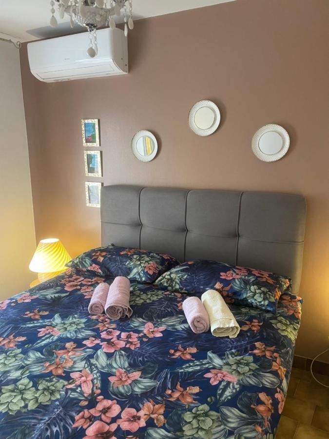 Apartman Nela Lägenhet Poreč Exteriör bild